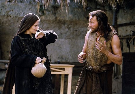 Maia Morgenstern, James Caviezel - The Passion of the Christ - Photos