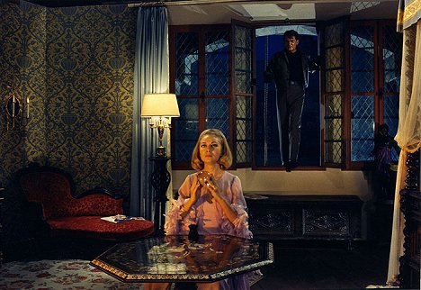 Françoise Christophe, Jean Marais - Fantomas ja Scotland Yard - Kuvat elokuvasta