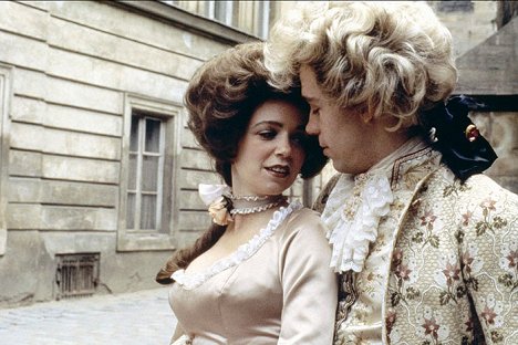 Elizabeth Berridge, Tom Hulce - Amadeus - De la película