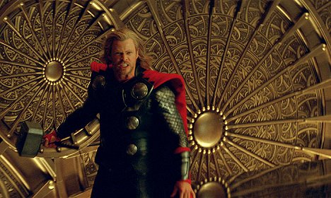 Chris Hemsworth - Thor - Mut ist unsterblich - Filmfotos