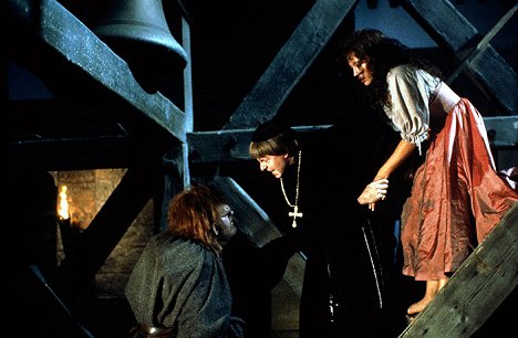 Anthony Hopkins, Derek Jacobi, Lesley-Anne Down - The Hunchback of Notre Dame - Photos