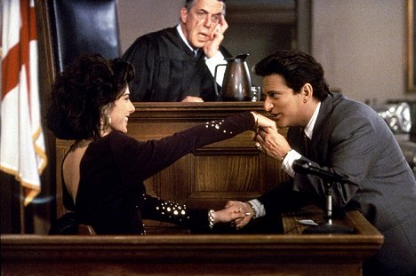 Marisa Tomei, Fred Gwynne, Joe Pesci