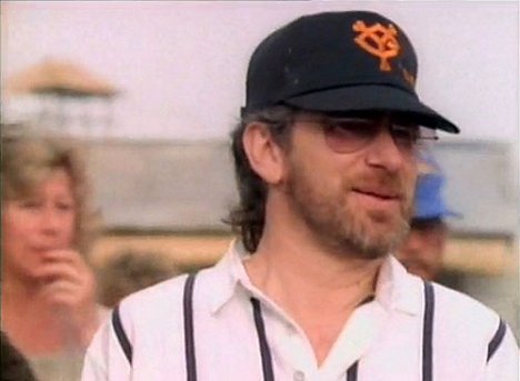 Steven Spielberg - The China Odyssey: 'Empire of the Sun', a film by Steven Spielberg - Filmfotos