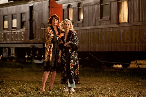Donna W. Scott, Reese Witherspoon - Water for Elephants - Photos