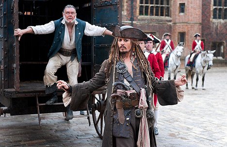 Kevin McNally, Johnny Depp - Pirates of the Caribbean 4 - Fremde Gezeiten - Filmfotos