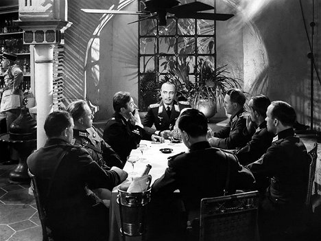 Claude Rains, Conrad Veidt - Casablanca - Filmfotos