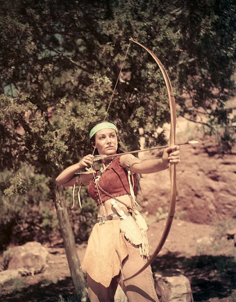 Joan Taylor - Häuptling der Apachen - Werbefoto