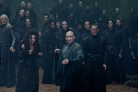 Helena Bonham Carter, Ralph Fiennes, Jason Isaacs - Harry Potter és a Halál ereklyéi II. rész - Filmfotók