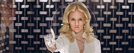 January Jones - X-Men: Erste Entscheidung - Filmfotos