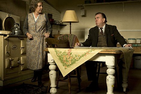 Pauline Collins, Timothy Spall - From Time to Time - Filmfotos