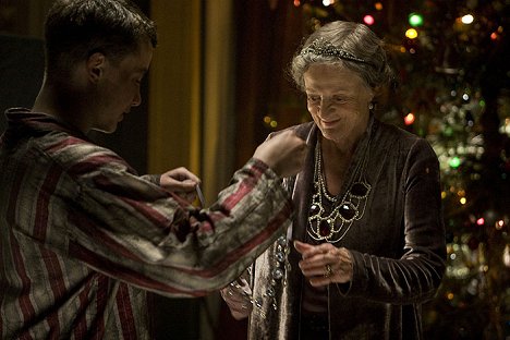 Alex Etel, Maggie Smith - From Time to Time - De la película