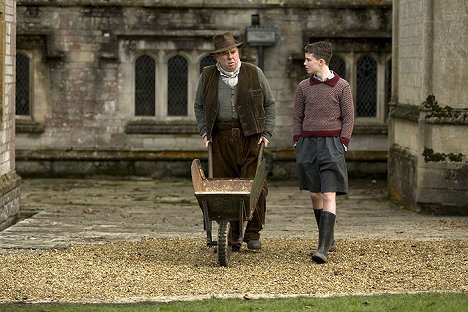 Timothy Spall, Alex Etel - From Time to Time - Filmfotos
