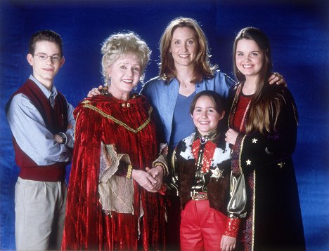 Joey Zimmerman, Debbie Reynolds, Judith Hoag, Kimberly J. Brown - Halloweentown 2 - Werbefoto