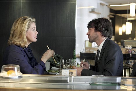 Catherine Deneuve, Romain Duris - L'Homme qui voulait vivre sa vie - Z filmu