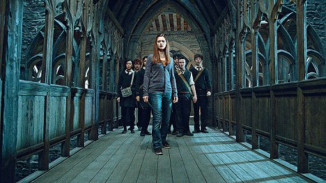 Bonnie Wright, Devon Murray - Harry Potter and the Deathly Hallows: Part 2 - Van film