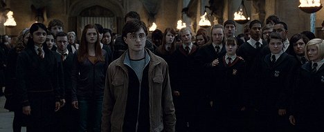 Afshan Azad, Georgina Leonidas, Devon Murray, Bonnie Wright, Daniel Radcliffe - Harry Potter and the Deathly Hallows: Part 2 - Van film