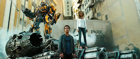 Shia LaBeouf, Rosie Huntington-Whiteley - Transformers 3 - Z filmu