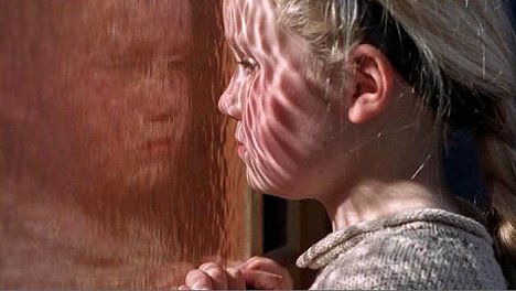 Phoebe Ferguson - La habitación silenciosa - De la película