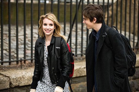 Emma Roberts, Freddie Highmore - The Art of Getting By - Photos