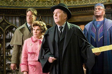 Imelda Staunton, Robert Hardy, George Harris - Harry Potter und der Orden des Phönix - Filmfotos