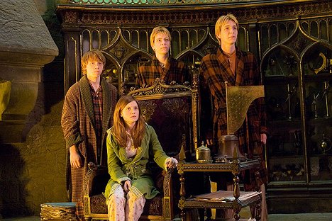 Rupert Grint, Bonnie Wright, James Phelps, Oliver Phelps - Harry Potter and the Order of the Phoenix - Van film