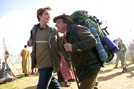 Robert Pattinson, Jeff Rawle - Harry Potter and the Goblet of Fire - Photos