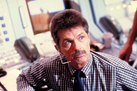 Tom Skerritt - Gravidade Zero - Do filme