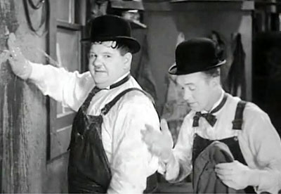 Oliver Hardy, Stan Laurel - Dva popletové - Z filmu