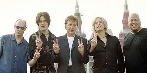 Paul Wickens, Rusty Anderson, Paul McCartney, Brian Ray - Paul McCartney in Red Square - Photos