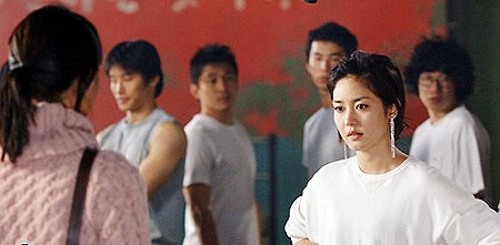 Yoo-ri Seong - Nunui yeowang - Z filmu