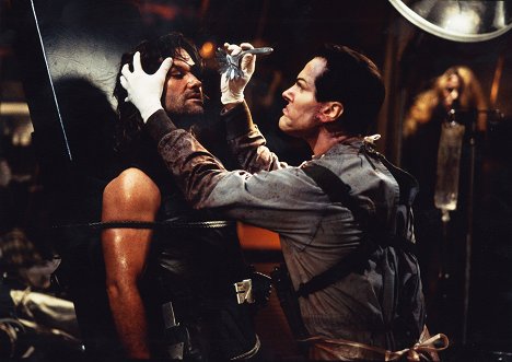 Kurt Russell, Bruce Campbell - Escape from L.A. - Photos