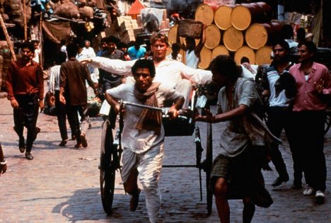 Om Puri, Patrick Swayze - Örömváros - Filmfotók