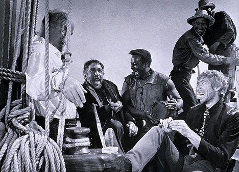 Anthony Quinn, James Coburn - A High Wind in Jamaica - Photos