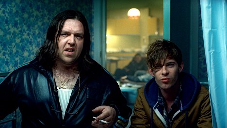 Nick Frost, Luke Treadaway - Attack the Block - Van film