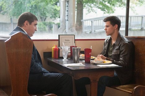 Alfred Molina, Taylor Lautner - Abduction - Photos