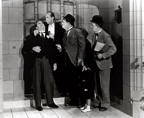 Billy Gilbert, Oliver Hardy, Stan Laurel - Dick und Doof als Rekruten - Filmfotos