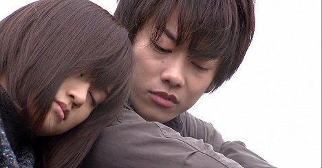 Takeru Satō, 前田敦子 - Q.10 - De la película