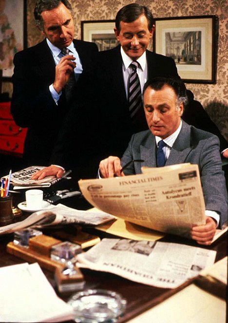 Nigel Hawthorne, Derek Fowlds, Paul Eddington - Yes, Minister - Filmfotos