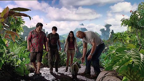 Luis Guzmán, Josh Hutcherson, Vanessa Hudgens, Dwayne Johnson - Journey 2: The Mysterious Island - Photos