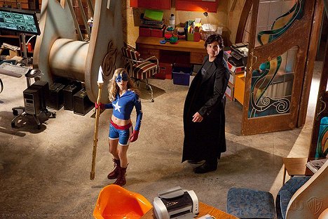 Britt Irvin, Tom Welling - Smallville - Helden der Vergangenheit - Filmfotos
