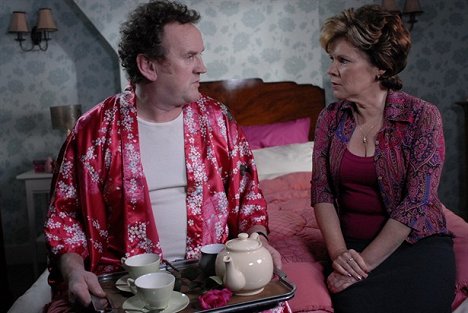 Colm Meaney, Imelda Staunton - Three and Out - Film