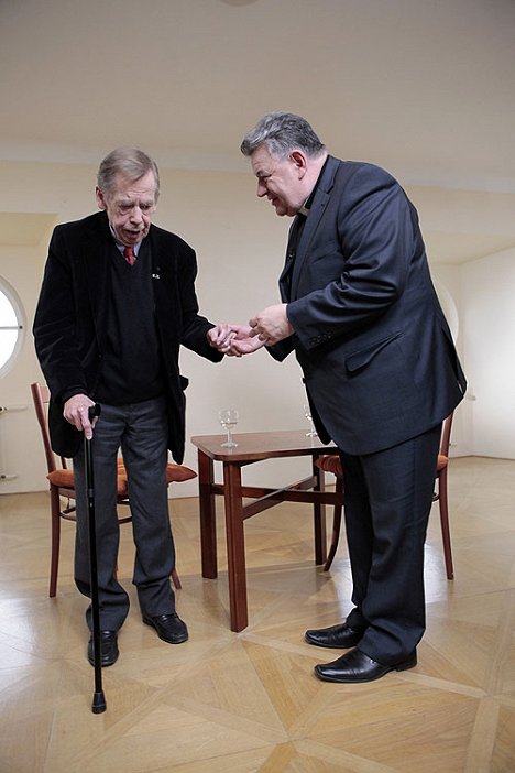 Václav Havel, Dominik Duka - Společný výslech - Z filmu