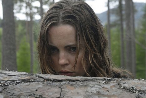 Melissa George - A Lonely Place to Die - Photos
