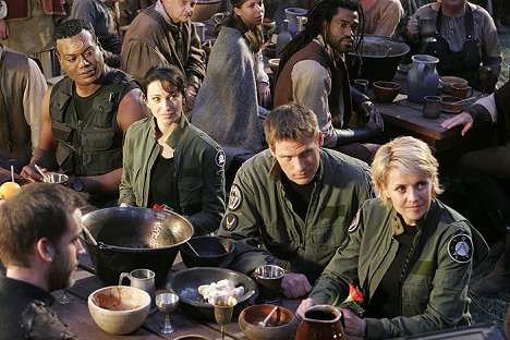 Christopher Judge, Claudia Black, Ben Browder, Amanda Tapping - Stargate SG-1 - Line in the Sand - Photos