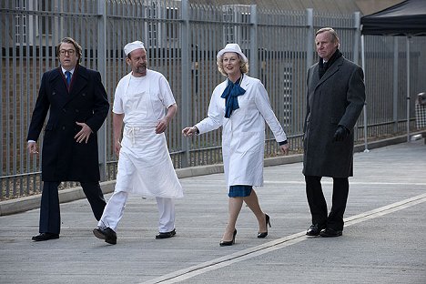 Roger Allam, Meryl Streep, Nicholas Farrell - Rautarouva - Kuvat elokuvasta