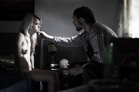Pernille Vallentin, Jens Andersen - Deliver Us from Evil - Filmfotos