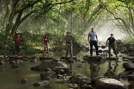 Luis Guzmán, Vanessa Hudgens, Michael Caine, Dwayne Johnson, Josh Hutcherson - Utazás a rejtélyes szigetre - Filmfotók