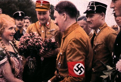 Adolf Hitler - World War II in Colour - Z filmu