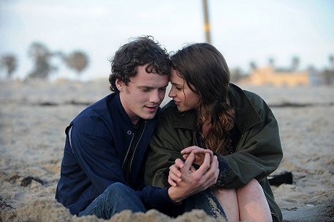 Anton Yelchin, Felicity Jones - Do szaleństwa - Z filmu