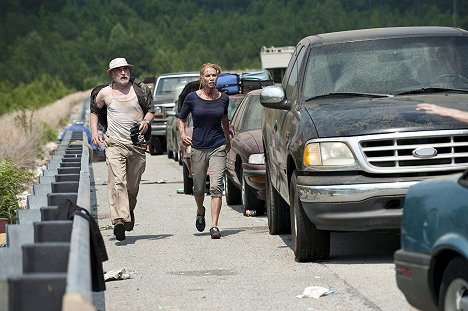 Jeffrey DeMunn, Laurie Holden - The Walking Dead - Ami ránk vár - Filmfotók